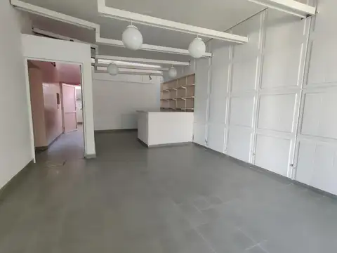 Local en Venta 40 años