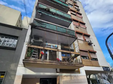 VENTA - Departamento Duplex Dos Ambientes muy luminoso - Boedo