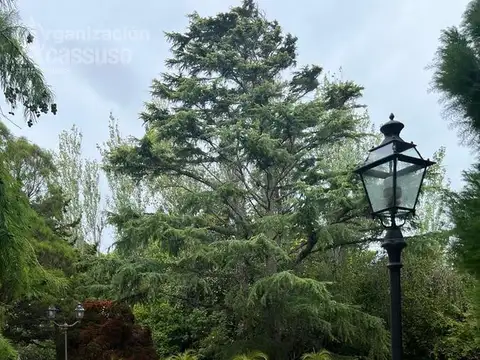 Casa en  venta Solanas 11.203 m2 piscina parrillero tenis football