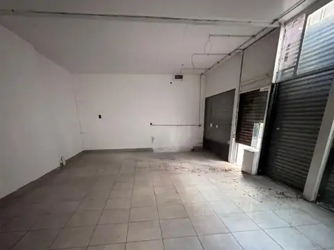 Local en Alquiler 50 años