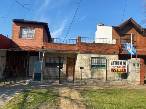 Casa 3 ambientes y duplex 3 amb. ( venta en block)