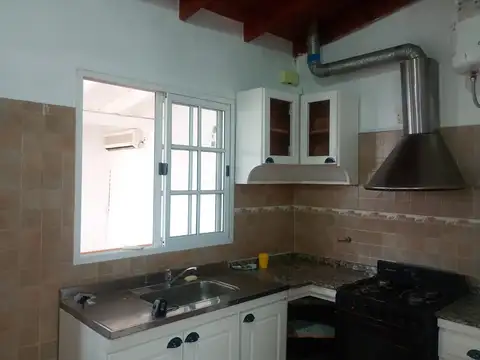 Depto Tipo Casa 2 ambientes con 1 baño