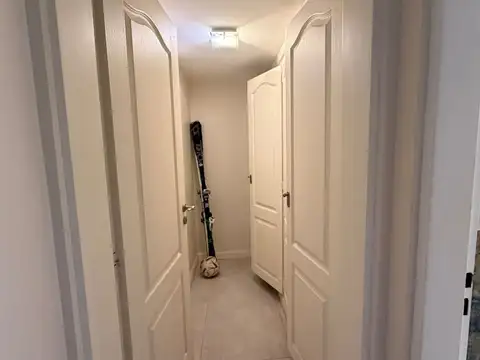 Casa 7 ambientes con 6 baños