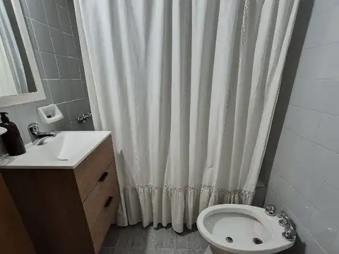 VENTA luminoso 2 Ambientes Apto Profesional en Excelente Ubicación – Barrio Norte