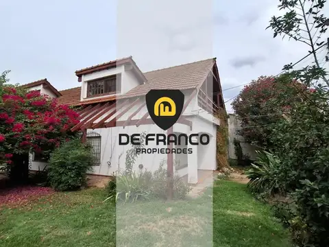 CASA en VENTA  - José C Paz  4AMB