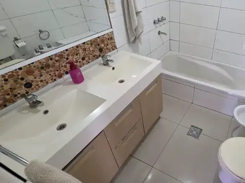 Depto Tipo Casa en Alquiler de 3 ambientes