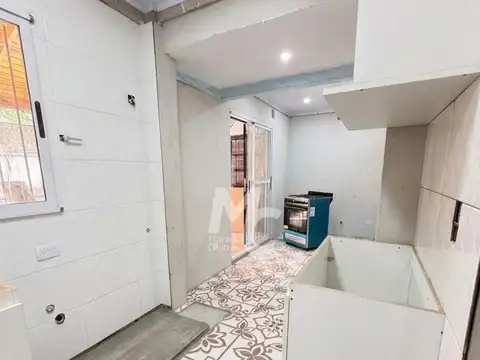 Casa 3 ambientes con 2 baños