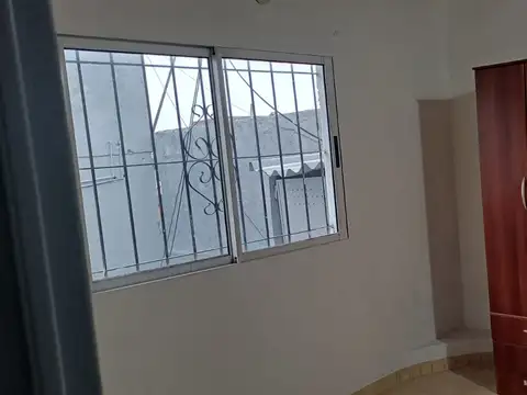 Depto Tipo Casa en Alquiler de 1 dormitorio