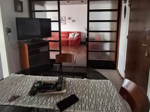 Departamento 6 ambientes con 1 baño