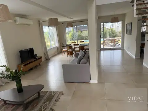 Blvd. Los Castaños 320, B1670 Rincón de Milberg, Provincia de Buenos Aires