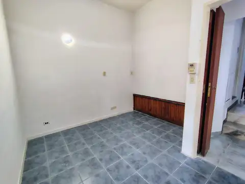 Depto Tipo Casa en Alquiler de 1 dormitorio
