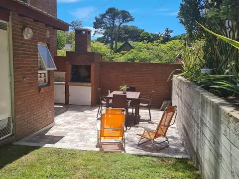 Casa en Alquiler Temporal con 2 cocheras