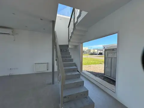 Casa en Venta en Pueblos Del Plata - Villalobos, USD 420.000