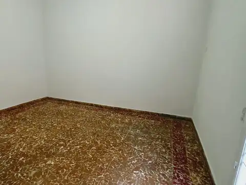 Depto Tipo Casa en Alquiler 40 años