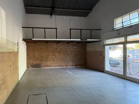 Local en Alquiler 50 años