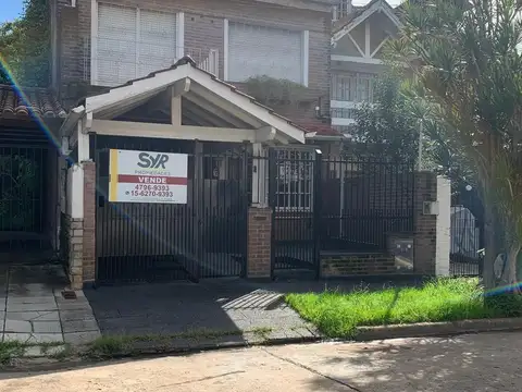 Doctor Mariano Moreno 2900