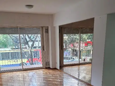 Moreno 200, Piso 1