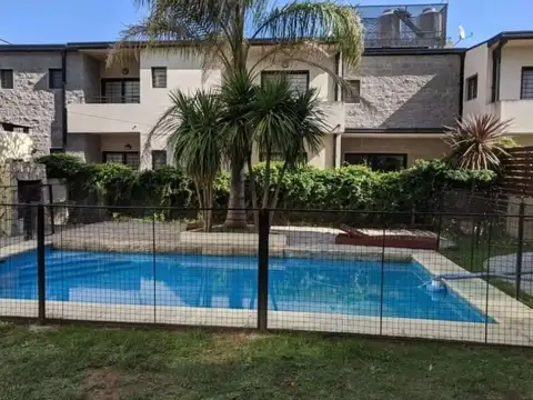 Acepta mascota mediana