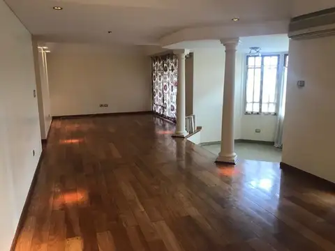 Departamento en Venta de 5 ambientes