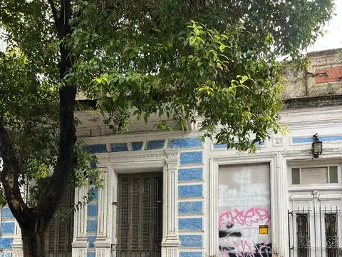 Cerri 1351. Terreno en Barracas.  