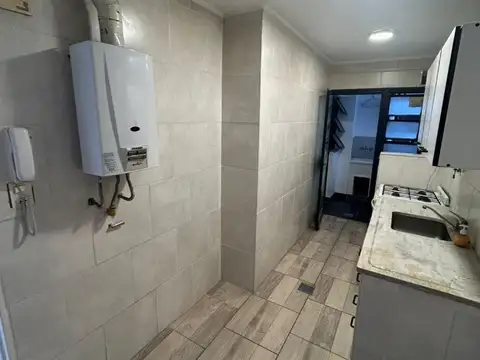 3 AMBIENTES 65 M2. DEP/ SERV  BALCON 4.3 x 1.1. COC 4.6 X1.8