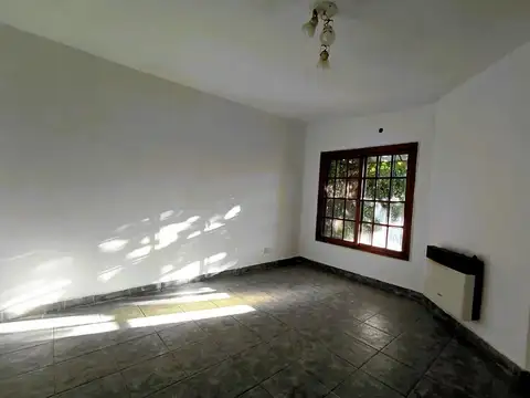 Casa en Alquiler en Beccar-Vias/Rolon, $ 1.300.000