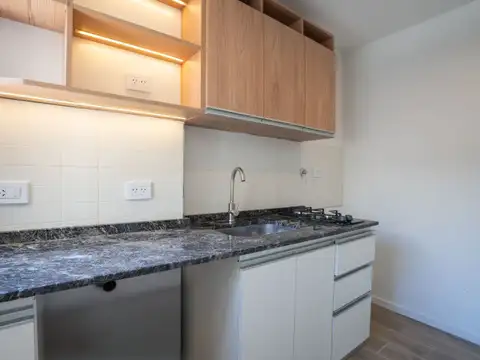 DEPARTAMENTO 2 AMB · REFACCIONADO A NUEVO