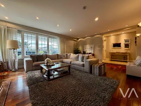 Casa 6 ambientes con 3 baños