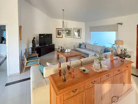 Casa en Venta en Córdoba, USD 680.000
