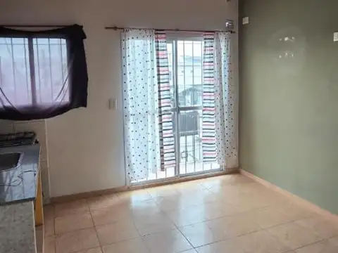 Departamento en Alquiler en Rafael Castillo, $ 350.000