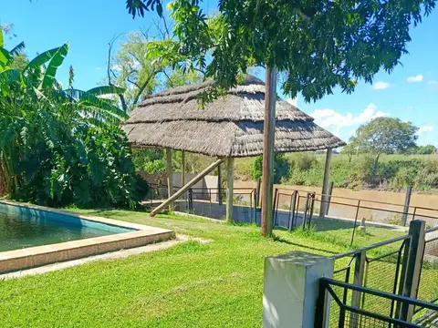 Casa con salida al río en Arroyo Leyes | Venta