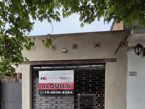 Local comercial sobre la calle J.Marmol al 2564 en San Justo