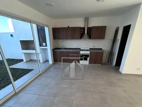 Casa en Venta en Brisas De Manantiales, USD 139.500