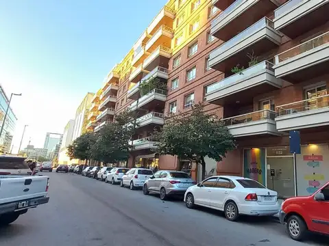 Venta Local en Puerto Madero