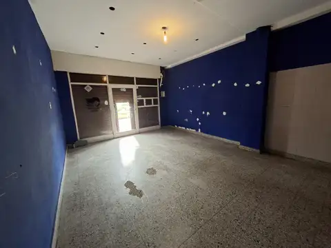 Local en Alquiler en Libertad, $ 250.000