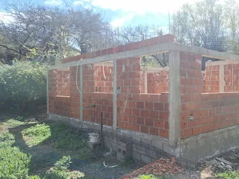 Venta Lote con mejoras 