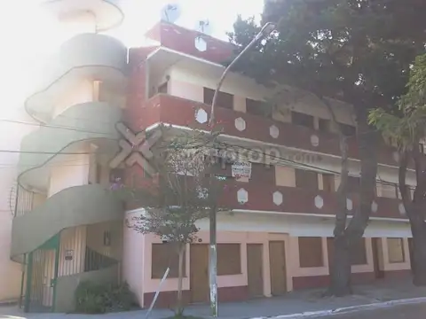 San Juan 1400, Piso 2