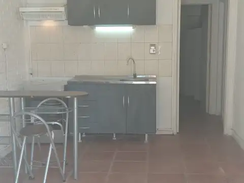Depto Tipo Casa en Alquiler de 1 dormitorio
