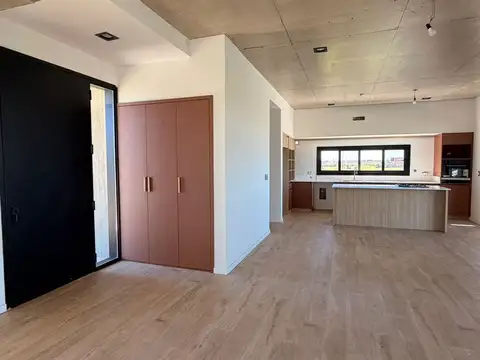 Casa en Venta en Belen de Escobar, USD 420.000