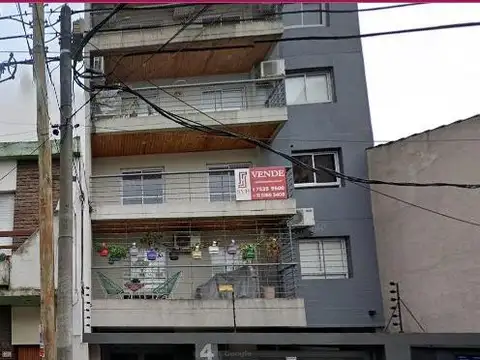 Departamento en venta de 2 ambientes con cochera en San Martín