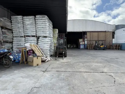 Galpon en Venta 50  mts Fondo