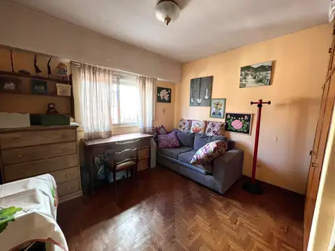 Casa 4 ambientes   2 cocheras en venta en Beccar