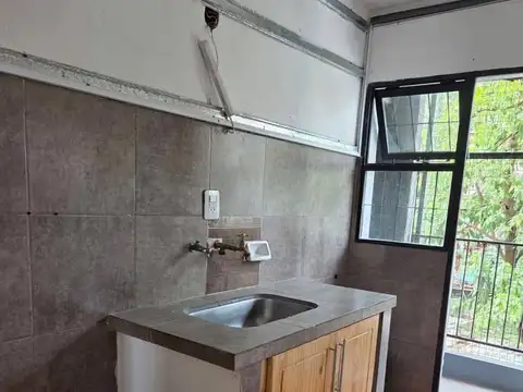 Departamento 5 ambientes con 1 baño