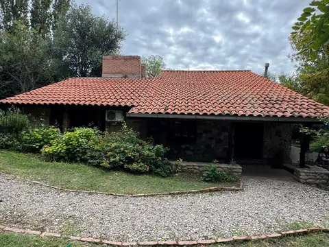 Casa en Alquiler de 4 dormitorios