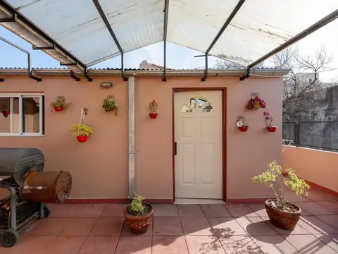 Depto Tipo Casa 4 ambientes con 1 baño