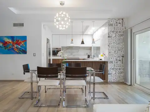 Casa en Venta con 1 cochera