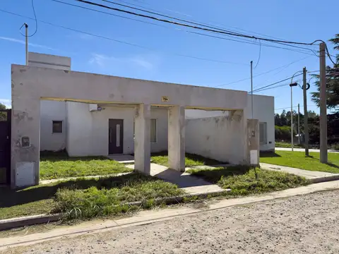 VENTA CASA A TERMINAR CON GRAN POTENCIAL