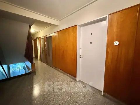 Departamento 6 ambientes con 2 baños