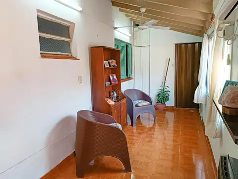 Casa 3 ambientes con 2 baños