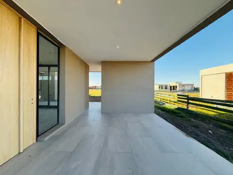 Casa en Venta en San Vicente, USD 180.000